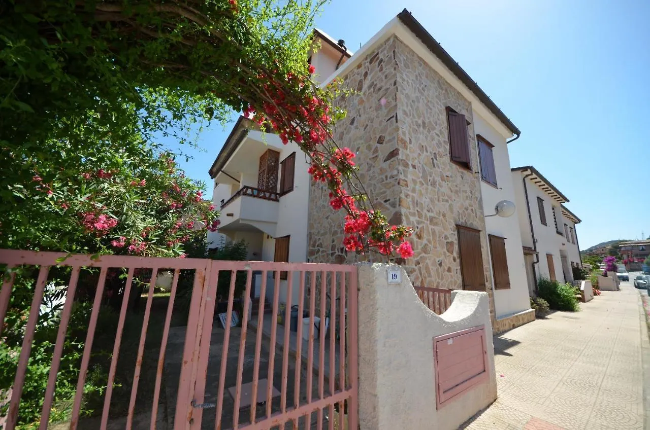 Apartment Appartamento Donatello 21 Porto San Paolo